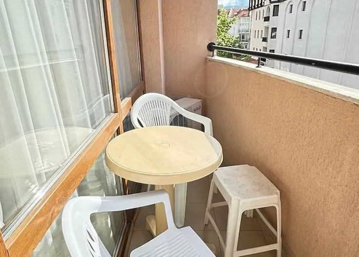 Ξενοδοχείο με διαμερίσματα One Bedroom 3*