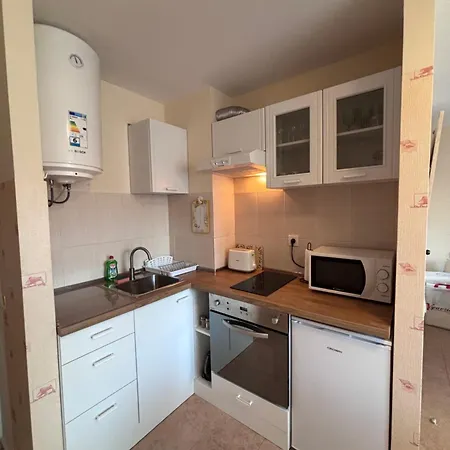 아파트호텔 One Bedroom 3*