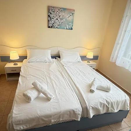 One Bedroom Lejlighedshotel 3*