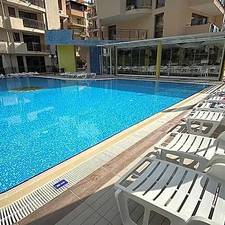 Relax In Sunny 아파트호텔